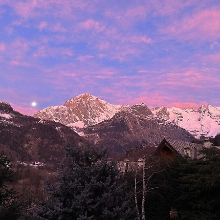 Courmayeur~Navetta Gratuita Per Il Centro+Impianti Екстериор снимка